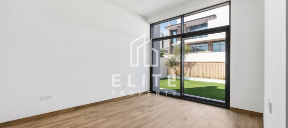 4 Schlafzimmer Villa in Dubai, UAE, Nr. 113188 5