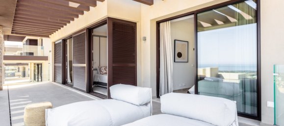 4 bedrooms Villa in Benahavis, Spain No. 601 3