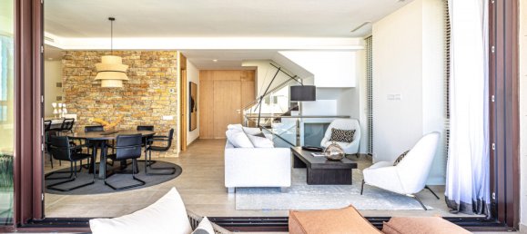 4 bedrooms Villa in Benahavis, Spain No. 601 6