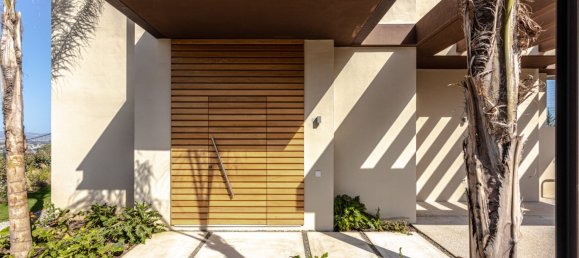 4 bedrooms Villa in Benahavis, Spain No. 601 13