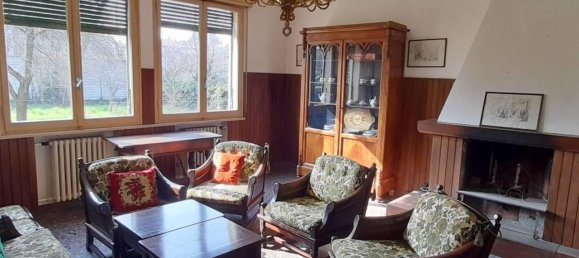 8-salle Villa à Montecchio Emilia, Italy No. 62846 7