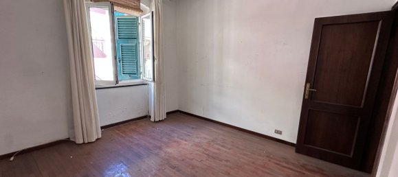 7 rooms Apartment in Santa Margherita Ligure, Italy No. 181918 9