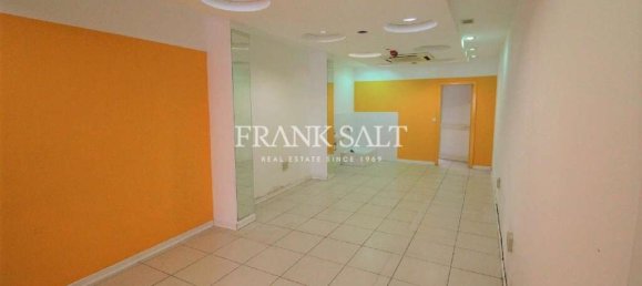 55m² Shop in Saint Julian's, Malta No. 11740 9