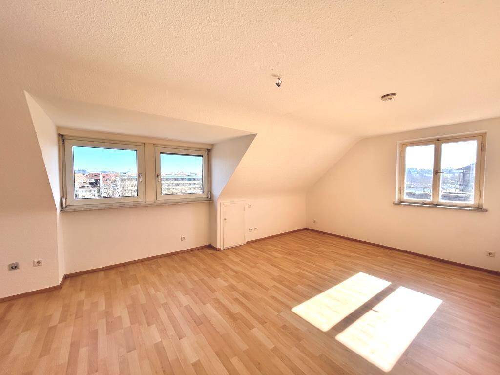 2-salle Appartement à Stuttgart, Germany No. 103854