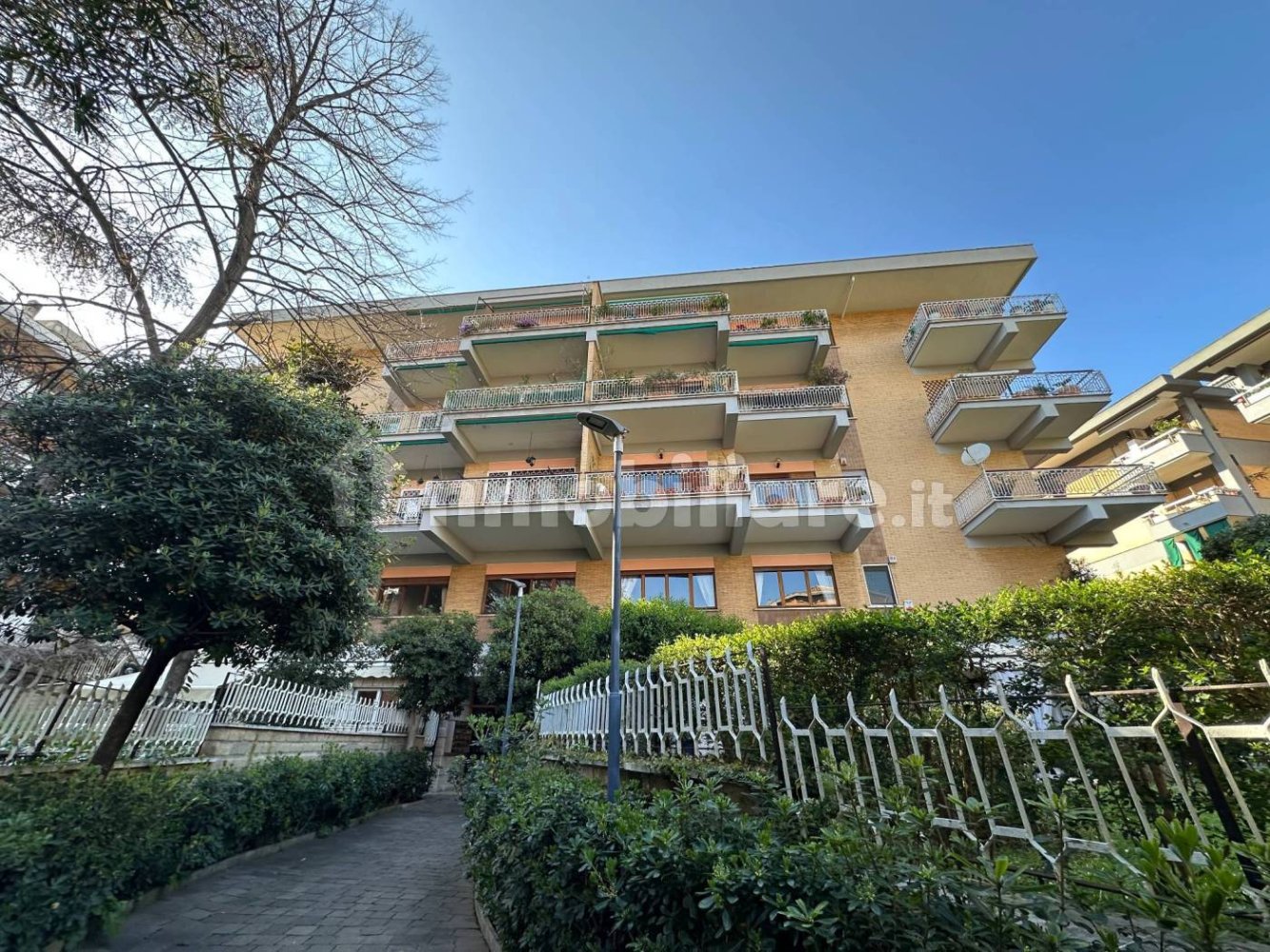 Пентхаус с 4 спальнями в Рим, Италия № 11209