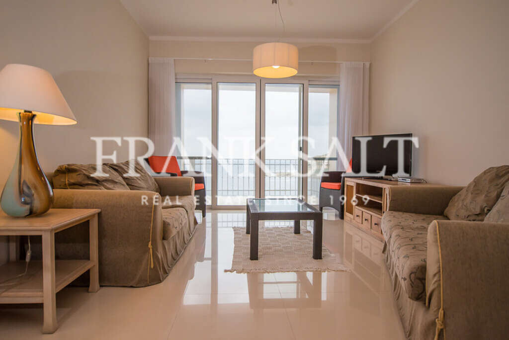 Apartamento de 3 dormitorios en Marsalforn, Malta No. 5482