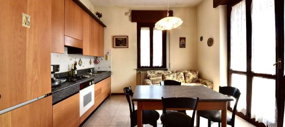 5-Zimmer Villa in Gerenzano, Italy, Nr. 35102 7