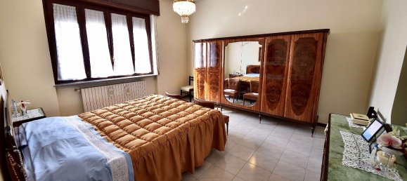 5-Zimmer Villa in Gerenzano, Italy, Nr. 35102 17