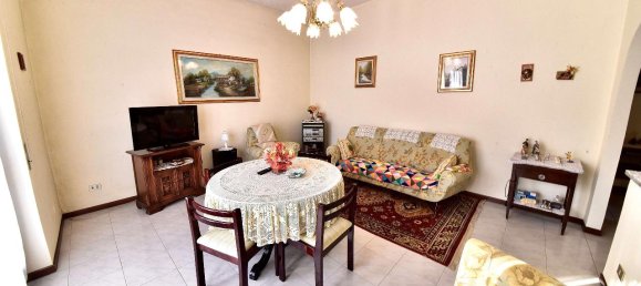 5-Zimmer Villa in Gerenzano, Italy, Nr. 35102 4