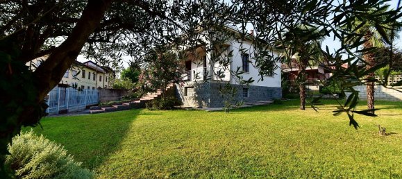 5-Zimmer Villa in Gerenzano, Italy, Nr. 35102 2