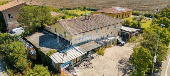 5 rooms House in Medicina, Italy No. 120788 3