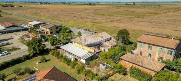 5 rooms House in Medicina, Italy No. 120788 6