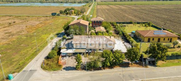 5 rooms House in Medicina, Italy No. 120788 9