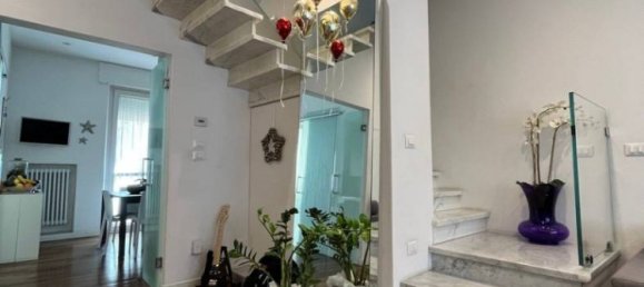 Дом с 3 спальнями в Виареджо, Италия № 10048 9