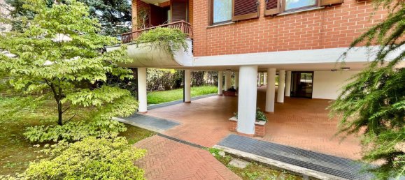 5 Schlafzimmer Penthouse in Busto Arsizio, Italy, Nr. 361239 4