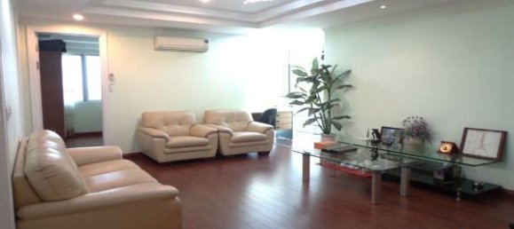 3 bedrooms Apartment in Tay Ho, Vietnam No. 6048 2