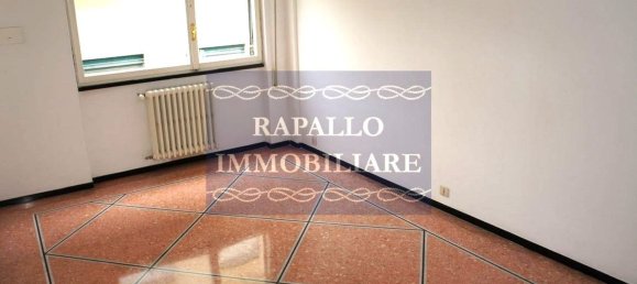 Apartamento de 4 dormitorios en Rapallo, Italy No. 358059 3