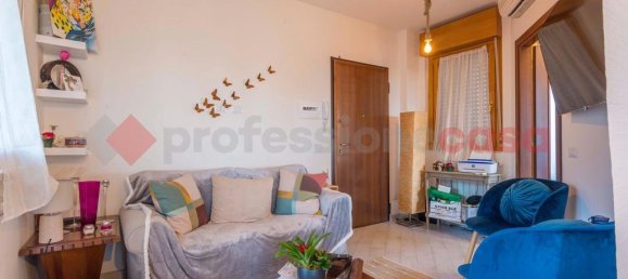 Квартира с 2 комнатами в Рим, Италия № 234446 5