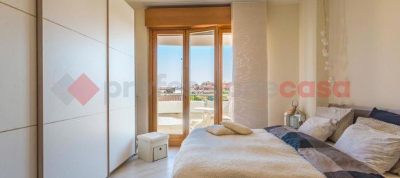 Квартира с 2 комнатами в Рим, Италия № 234446 6