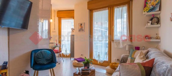 Квартира с 2 комнатами в Рим, Италия № 234446 8