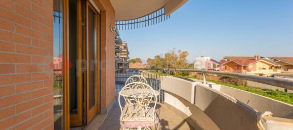 Квартира с 2 комнатами в Рим, Италия № 234446 15