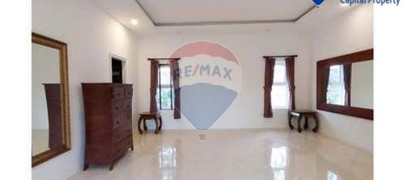 5 bedrooms Cafe / restaurant in Pattaya, Thailand No. 11831 4