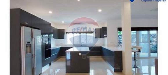 5 bedrooms Cafe / restaurant in Pattaya, Thailand No. 11831 2