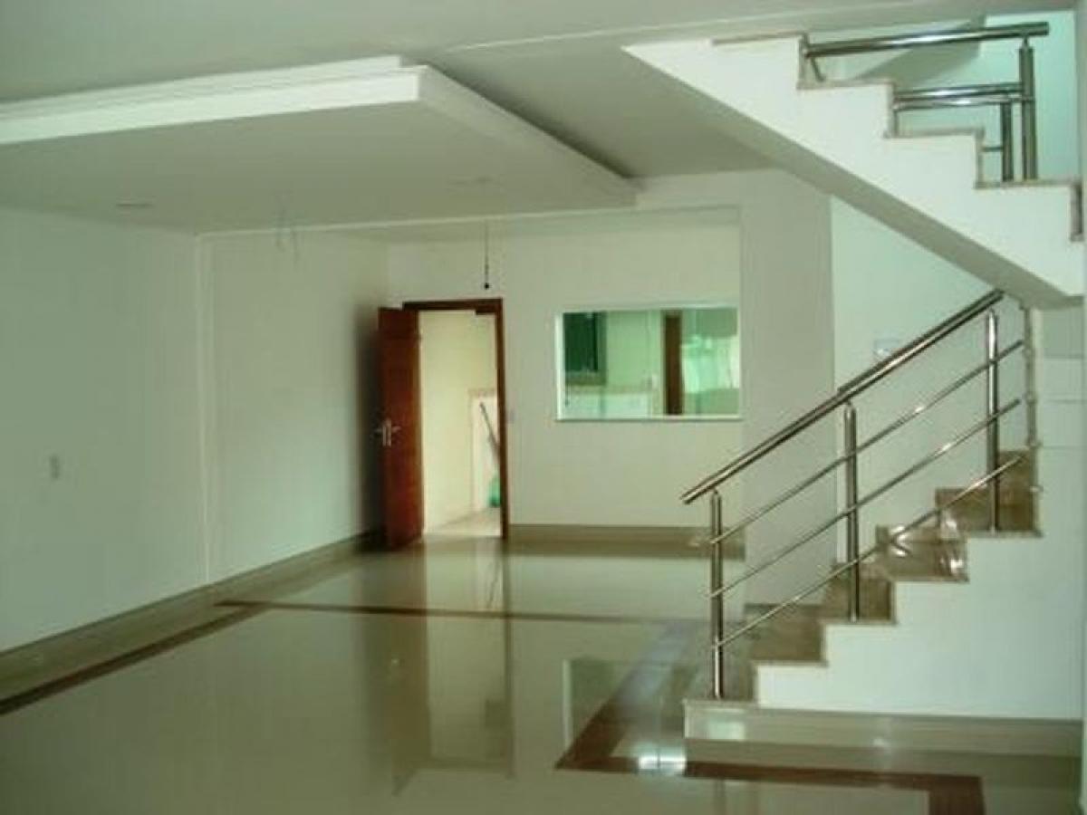 Casa de 4 dormitorios en Sao Paulo, Brazil No. 461894