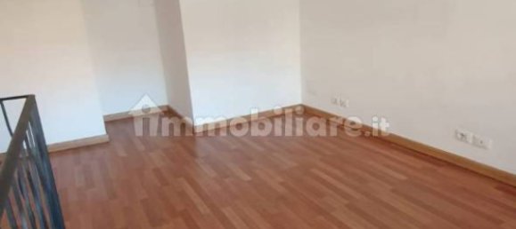 3-Zimmer Gewerbliche Immobilie in Rome, Italy, Nr. 111507 8