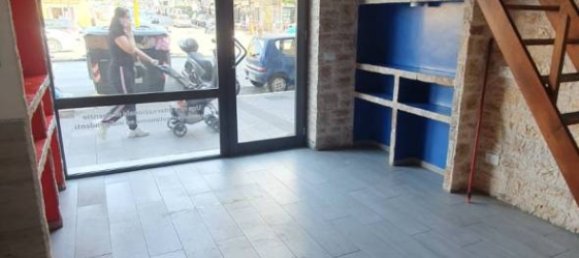 3-Zimmer Gewerbliche Immobilie in Rome, Italy, Nr. 111507 7