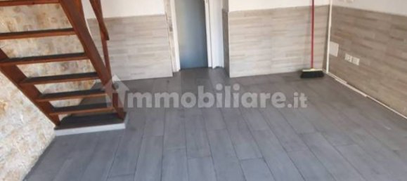 3-Zimmer Gewerbliche Immobilie in Rome, Italy, Nr. 111507 10