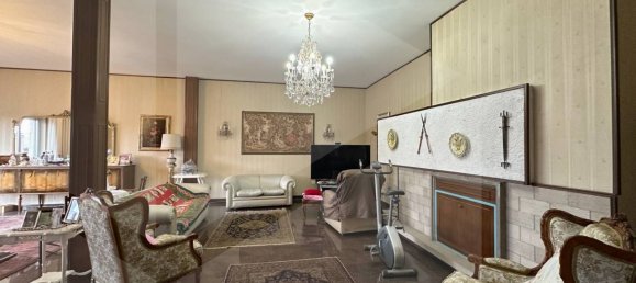 5 rooms Apartment in Avezzano, Italy No. 21078 19