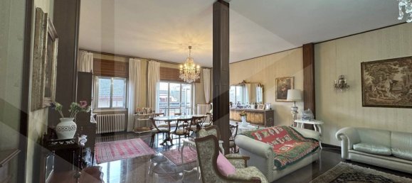 5 rooms Apartment in Avezzano, Italy No. 21078 21