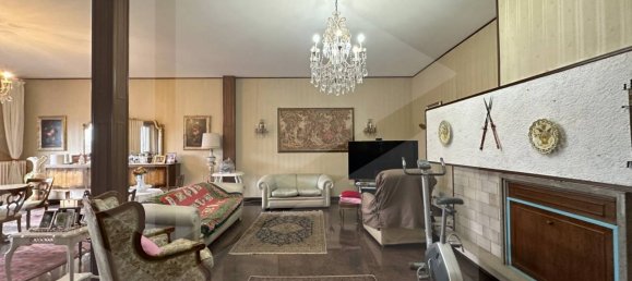 5 rooms Apartment in Avezzano, Italy No. 21078 15