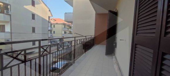 4 rooms Apartment in Giugliano in Campania, Italy No. 32836 5