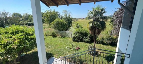 4 bedrooms Villa in Cirié, Italy No. 150290 9