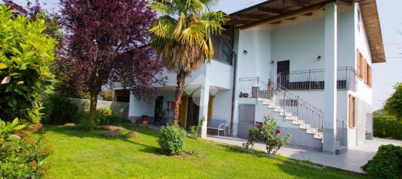 4 bedrooms Villa in Cirié, Italy No. 150290 6