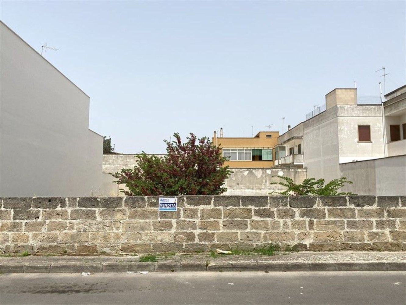 642m² Land in Galatone, Italy No. 161652