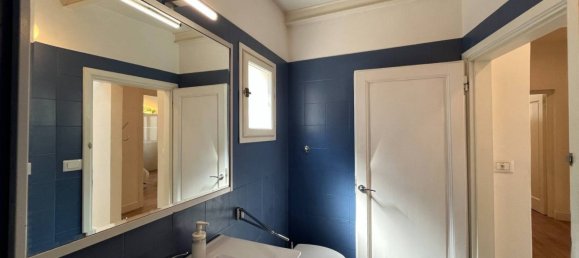 2 bedrooms Apartment in Florence, Italy No. 262114 32