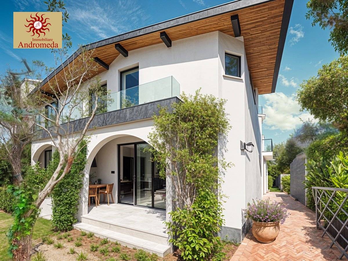 4 bedrooms Villa in Forte dei Marmi, Italy No. 306158