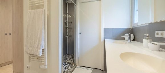 4 bedrooms House in Dardilly, France No. 337876 19