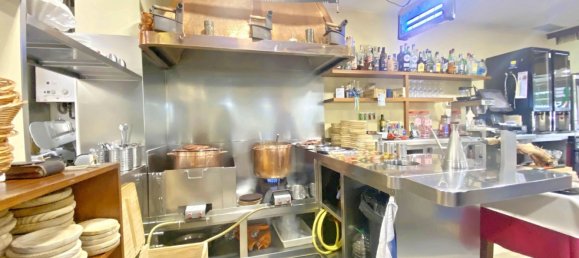 Gewerbliche Immobilie in A Coruna, Spain 110m², Nr. 48177 16