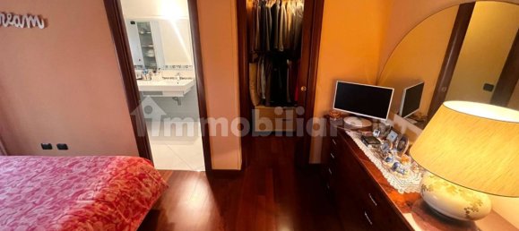 2 Schlafzimmer Wohnung in Rome, Italy, Nr. 203929 14