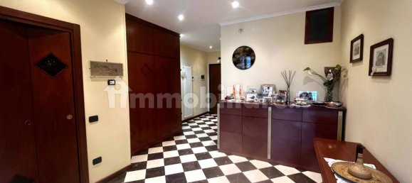 2 Schlafzimmer Wohnung in Rome, Italy, Nr. 203929 2