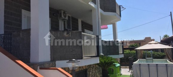 5 bedrooms Villa in Giugliano in Campania, Italy No. 86246 4