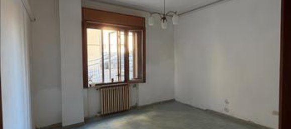 3 rooms Apartment in Bovolone, Italy No. 288022 5