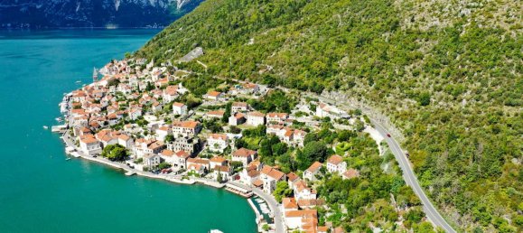 1070m² Hotel in Kotor, Montenegro No. 256 4