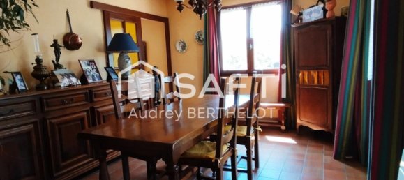 Casa de 4 dormitorios en Saint-Doulchard, France No. 263628 8