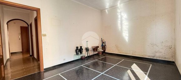 2 chambres Appartement à Genoa, Italy No. 263339 10