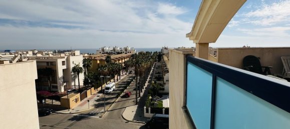 2 bedrooms Penthouse in Cabo Roig, Spain No. 175802 19